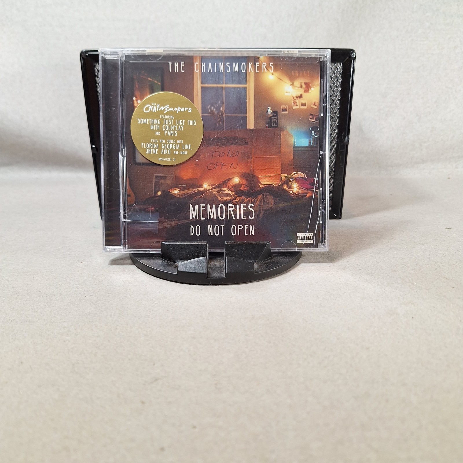 Memories...Do Not Open by Chainsmokers (CD, 2017) New Sealed Cracked Case