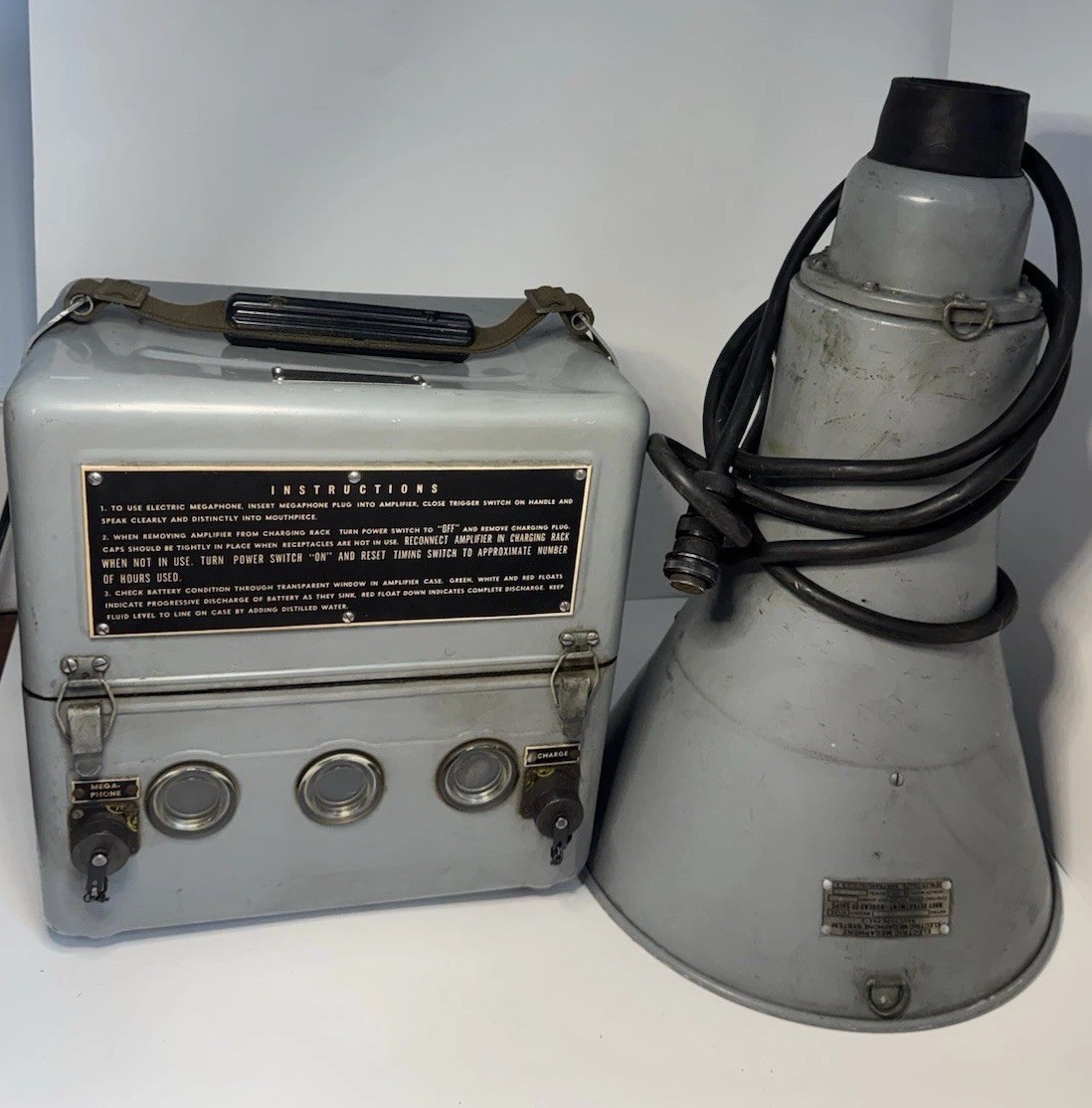 WWII US Navy Remler PAE-2 Portable Electric Megaphone Amplifier System