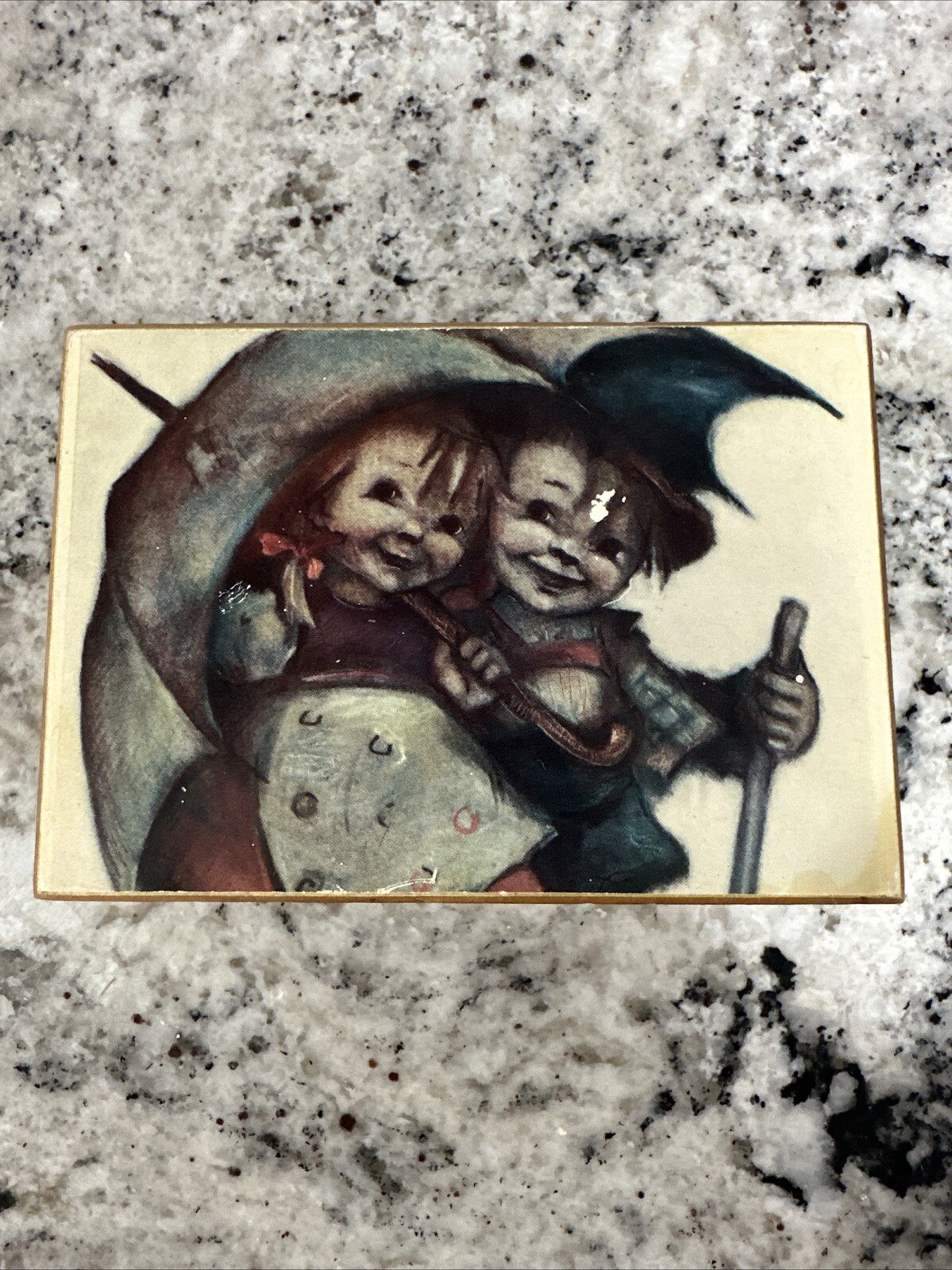 Wood Music Box Hummel Like Umbrella Girl Boy Swiss Reuge MusicBox Vintage