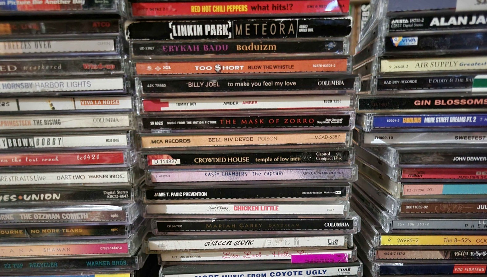 100 ASSORTED RANDOM CD LOT ALL GENRES MIX FULL CASE, ART, & INSERT INCLUDED