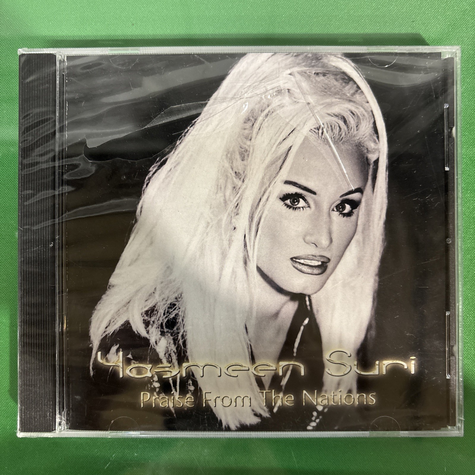 Yasmeen Suri Praise From the Sun CD New Sealed