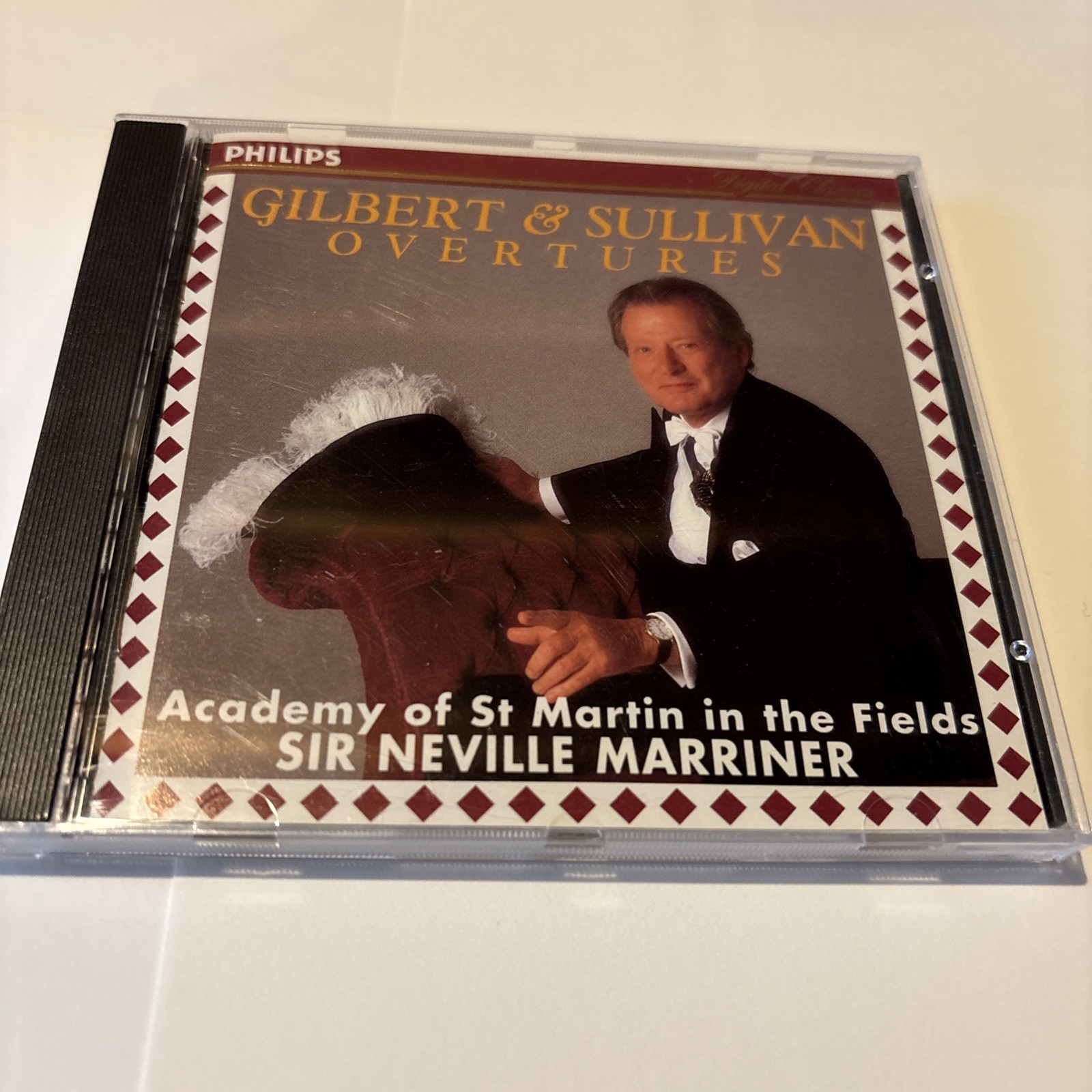 Gilbert and Sullivan: Overtures - Audio CD By Gilbert  Sullivan - VERY GOOD