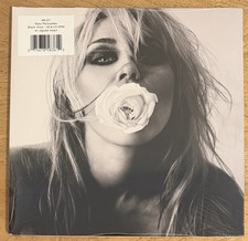 Miley Cyrus Bass Persuades Signed Vinyl LP Insert Autograph SEALED IN HAND NEW picture