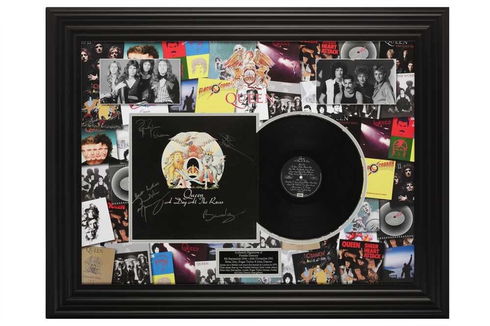 FRAMED QUEEN LP FULLY SIGNED - EXTRA LARGE ITEM  95x78CM