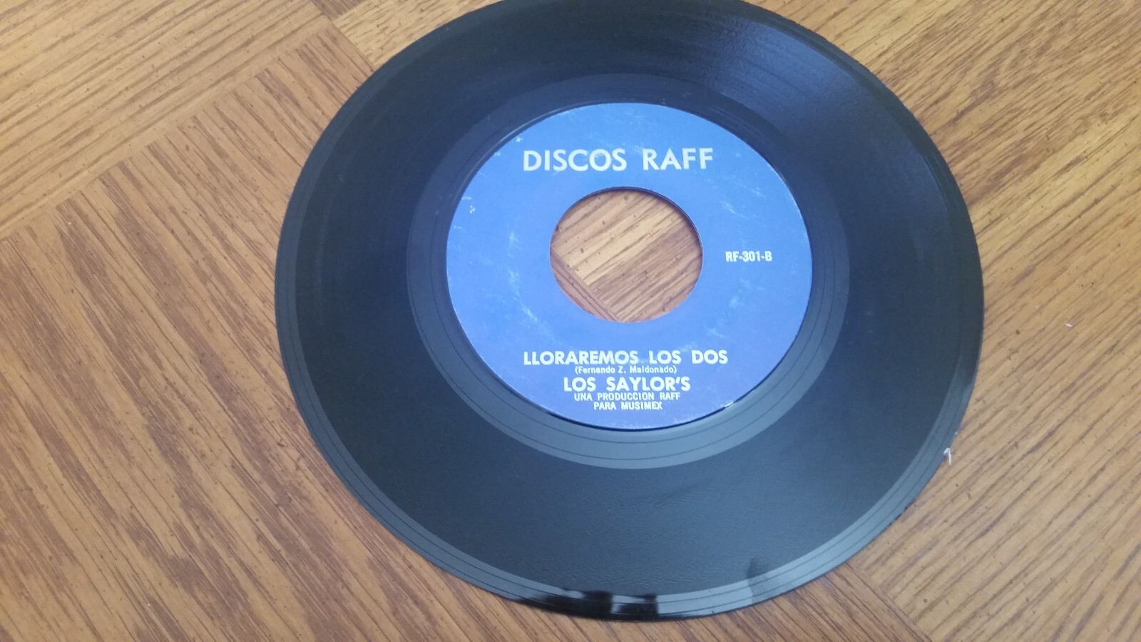 LOS SAYLOR\'S - SI TUE BESOS SE VAN/LLORAREMOS LOS DOS - 45 RPM - VERY GOOD