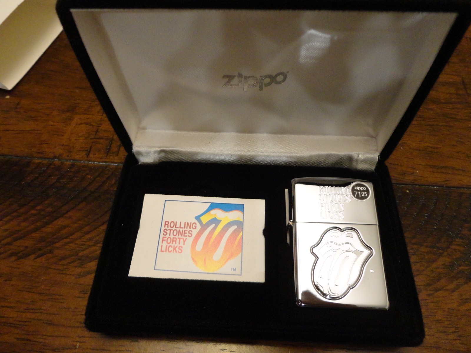 THE ROLLING STONES 40 LICKS ZIPPO LIGHTER MINT 2002 LIMITED 4050/10000