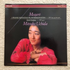 Philips  412 617-1      Mozart : 3 Piano Sonatas & Fantasia,    Mitsuko Uchida picture