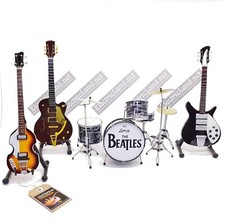 Mini live set BEATLES tribute Lennon McCartney 1:4 miniature collectible guitar picture