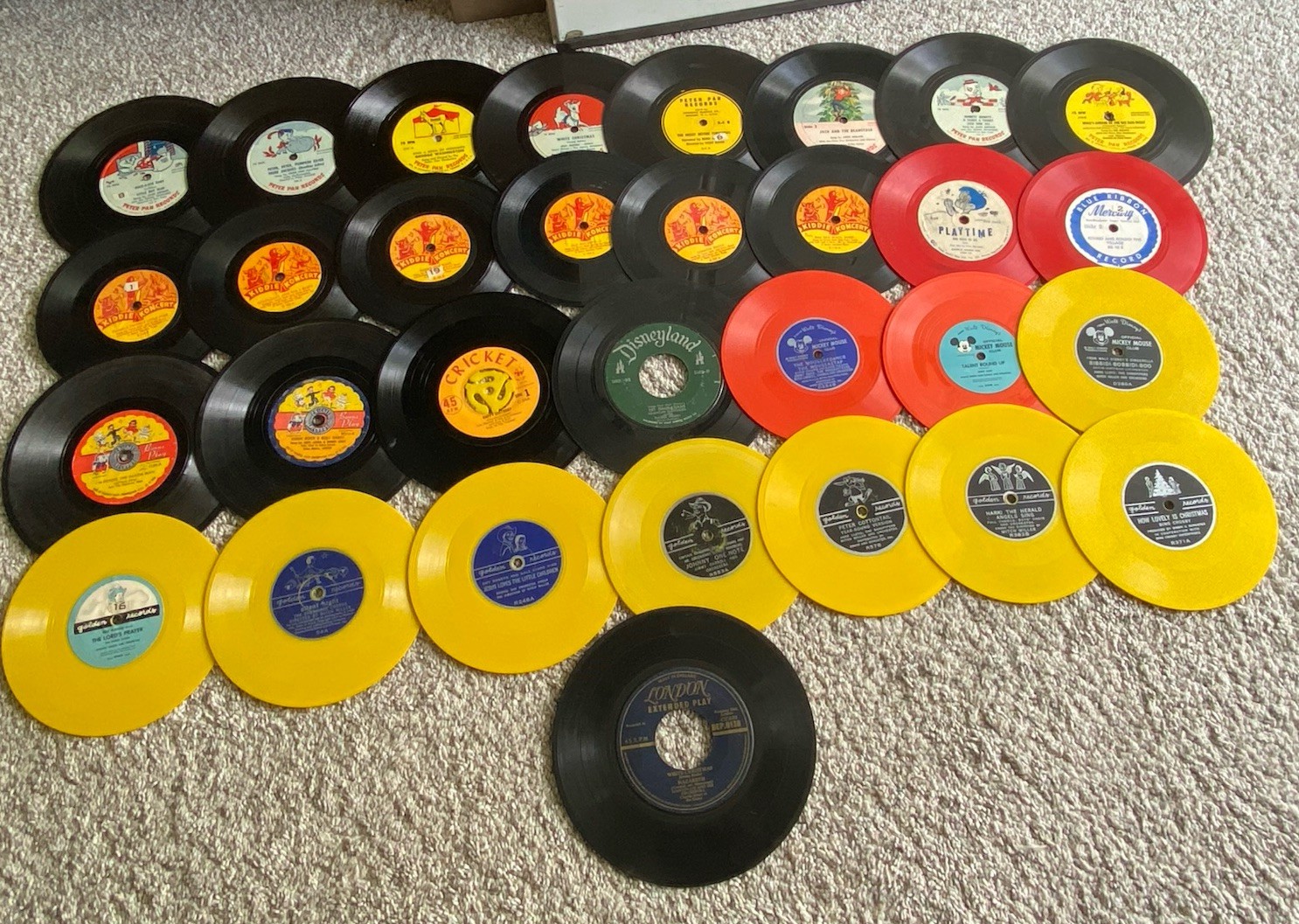 Lot Of 30 Vtg Kids 45 Rpm Vinyl Records Disney Peter Pan Kiddie Koncert Cricket