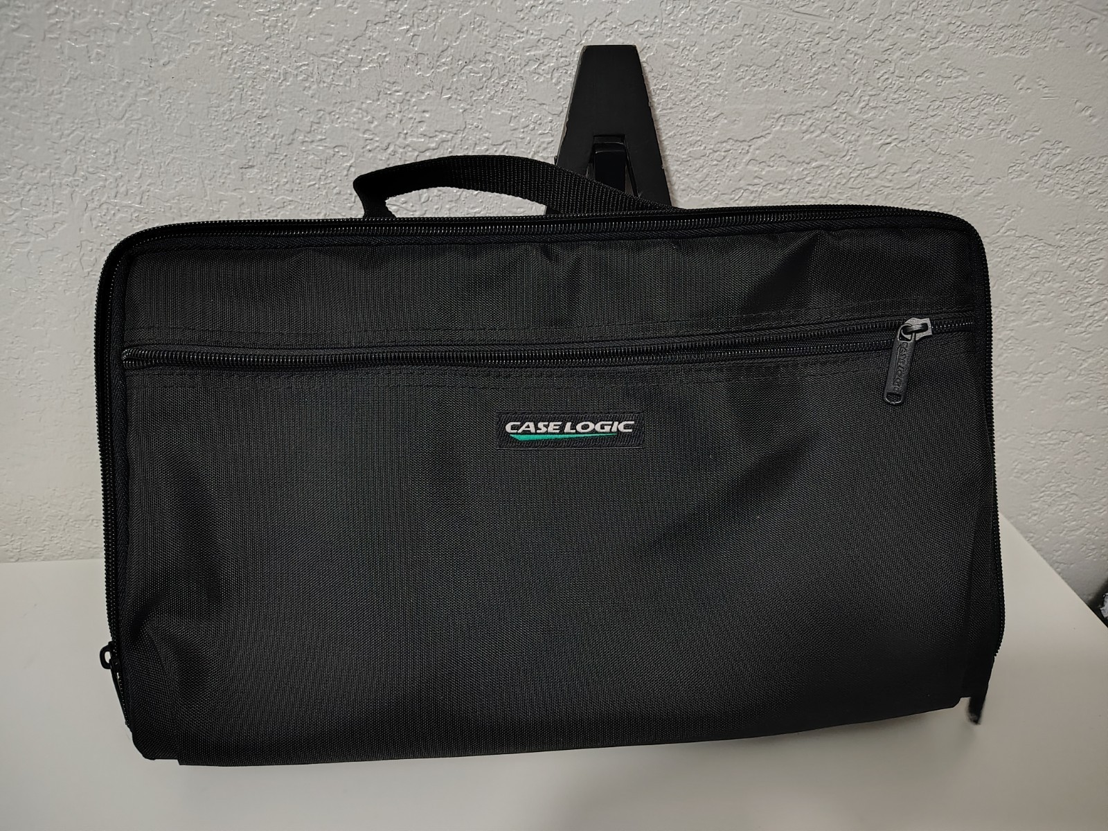 Vintage 90s Case Logic 30 Cassette Tape Storage Case Soft Zipper Carrier Strap