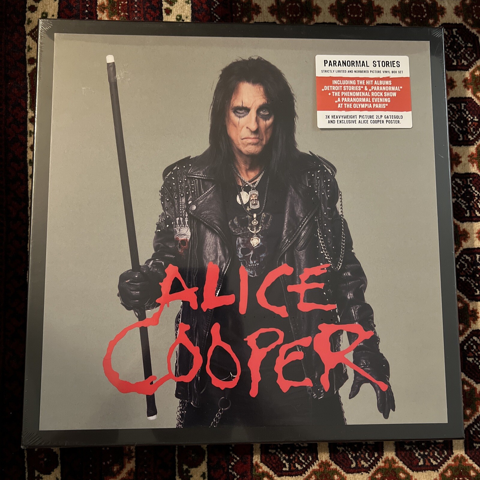 DETROIT STORIES/PARANORMAL/A PARANORMAL EVENING WITH ALICE COOPER AT THE OLYMPIA