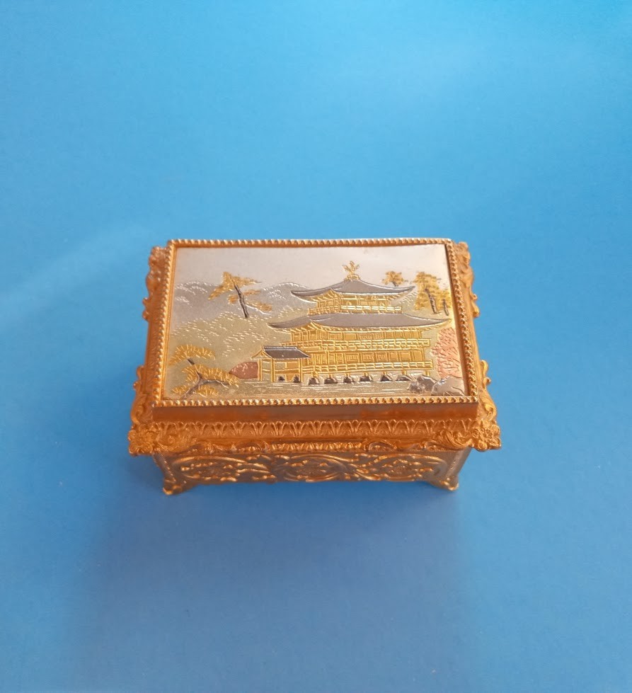 Vintage Musical Trinket Jewelry Box Oriental Design (C1)