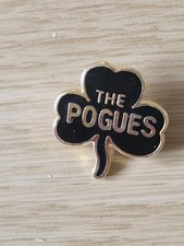 The Pogues Black Gold Tone Shamrock Enamel Pin Badge Vintage Rare. British Made. picture