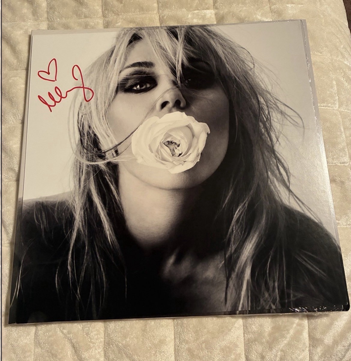 Miley Cyrus Bass Persuades Signed Black Vinyl LP Autographed IN HAND