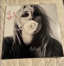Miley Cyrus Bass Persuades Signed Black Vinyl LP Autographed IN HAND picture
