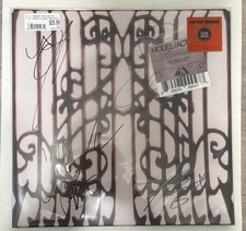 Model/Actriz – Pirouette Vinyl LP Ballet Pink  ✍️ COVER SIGNED Autographed RARE picture