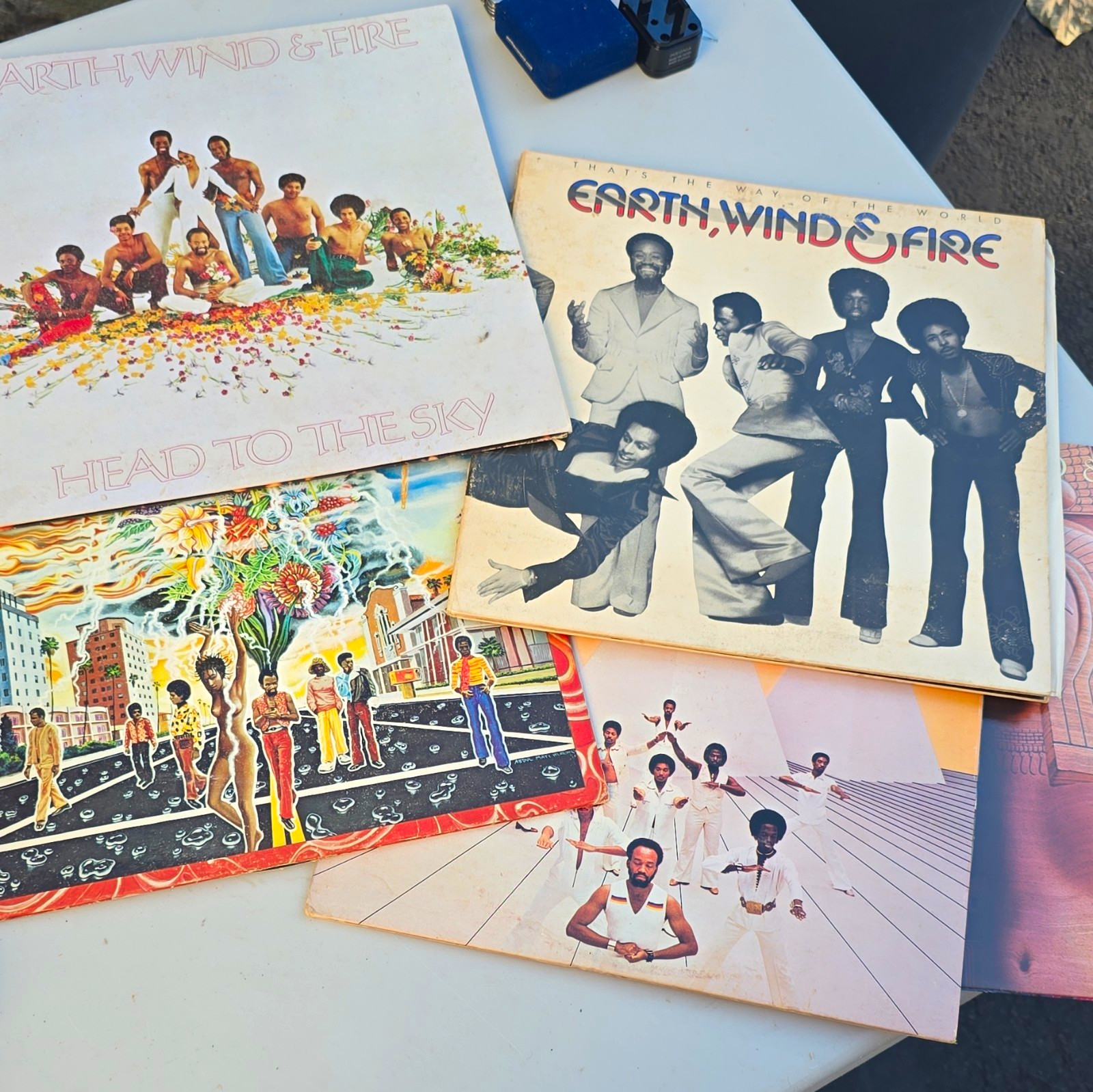 Earth, Wind & Fire  12
