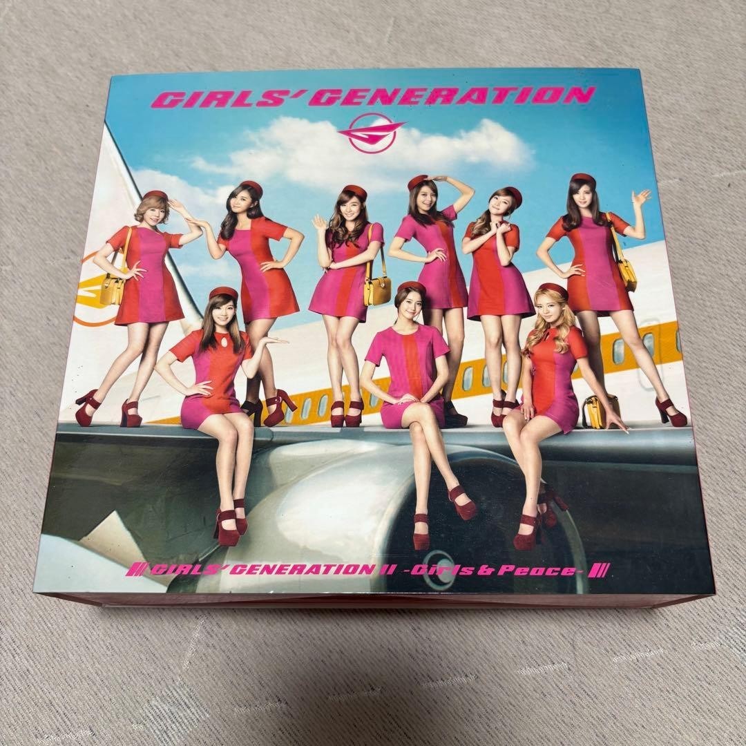 SNSD Girls' Generation II Girls & Peace CD + DVD + GOODS Deluxe Limited Edition