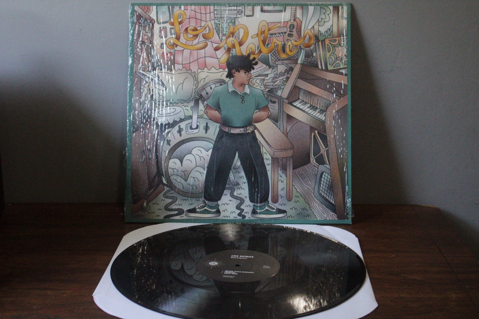Los Retros – Retrospect EP LP 2019 Pressing Vinyl VG+/VG+ Indie Pop Synth Funk