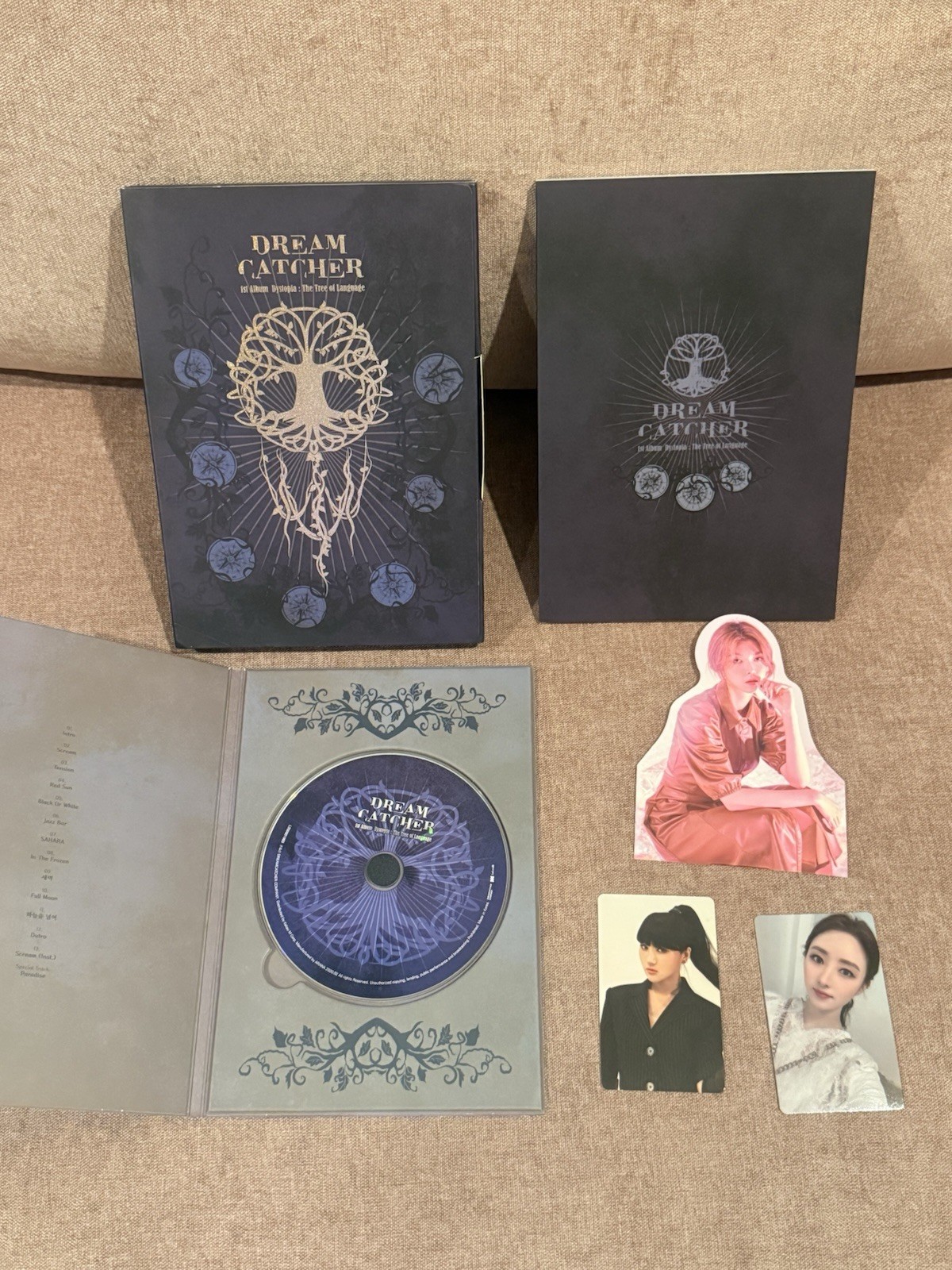 드림캐쳐 DREAMCATCHER 1st Full Album [DYSTOPIA : THE TREE OF LANGUAGE] L Ver. w/ PCs