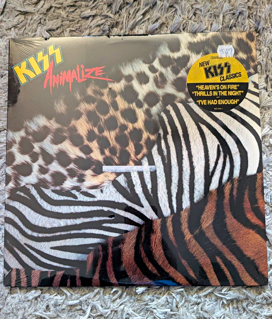 KISS Animalize Rock LP Vinyl Mercury 1984 Catalog #422-822 495-1