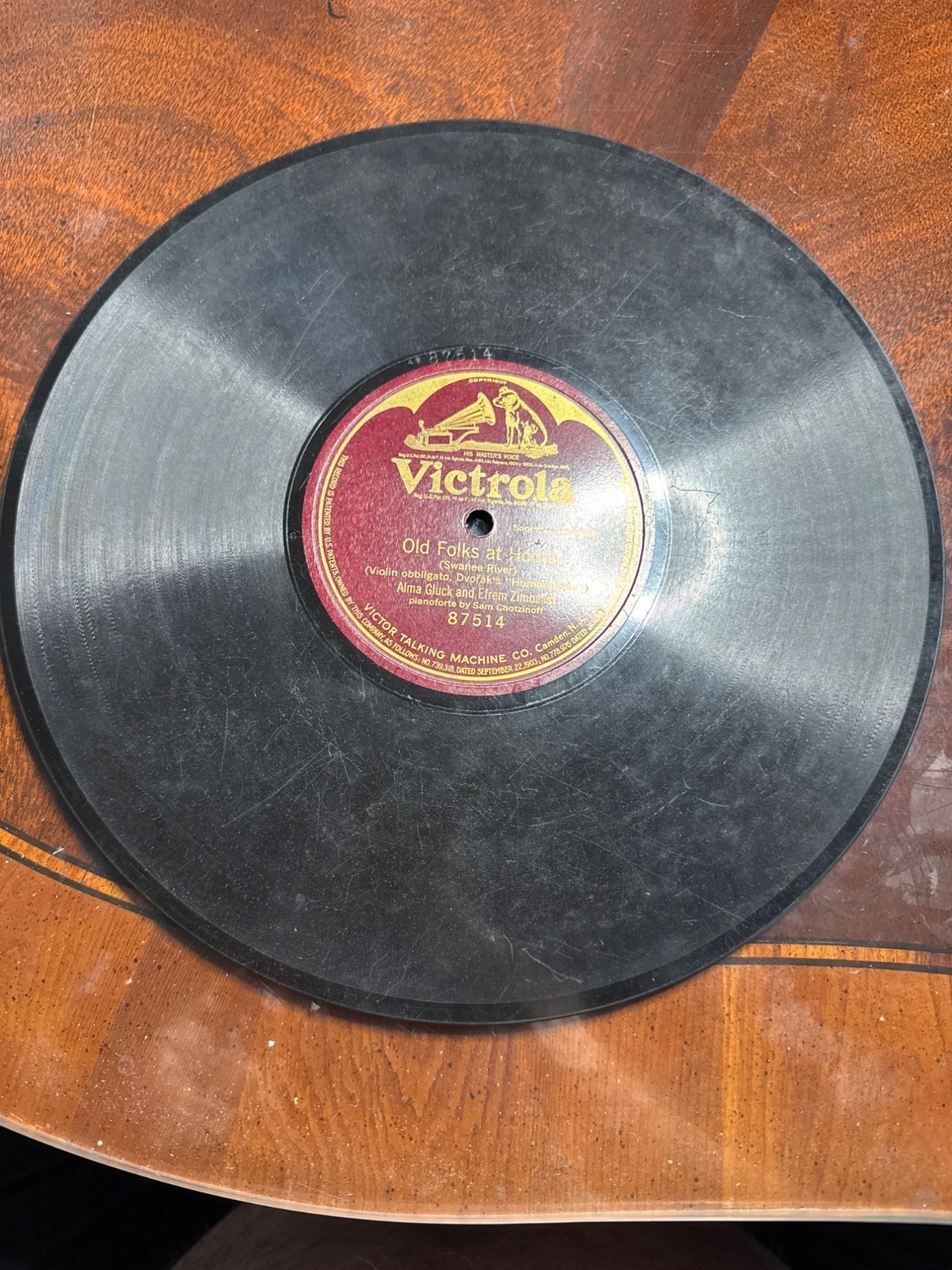 Victrola 78 RPM Record Old Folks At Home Vintage Collectible Shellac        Z109