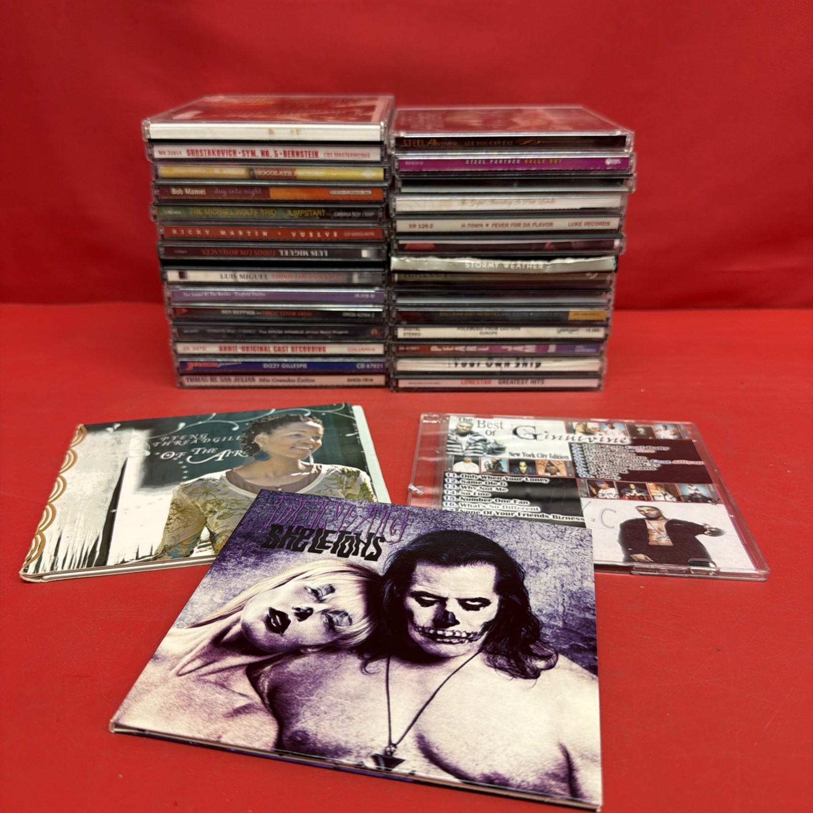 Mixed Lot 30 CDs Steel Panther Ricky Martin Ginuwine Jazz R&B Rock Classical.#25