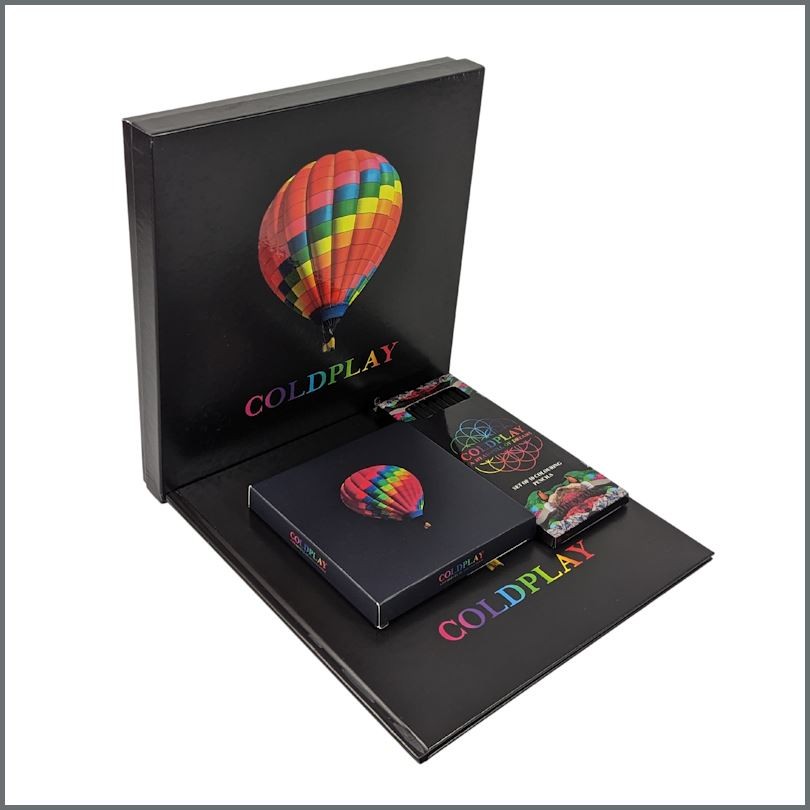 Coldplay A Head Full Of Dreams Tour 2017 Colouring Book And Pencils (UK)