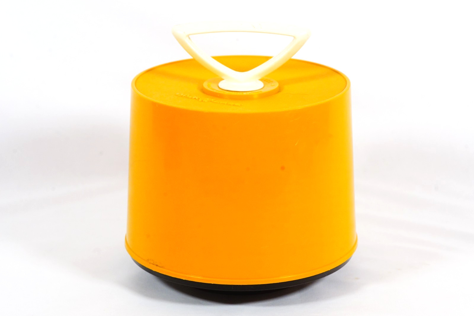 Vintage Disk Go Case Butterscotch 45rpm Vinyl Record Spindle Cake Holder