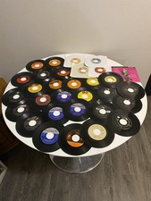 Elvis Johnny Cash Ray Charle Stevie Wonder Jackson 5 Commodore Police Eagles 45s picture