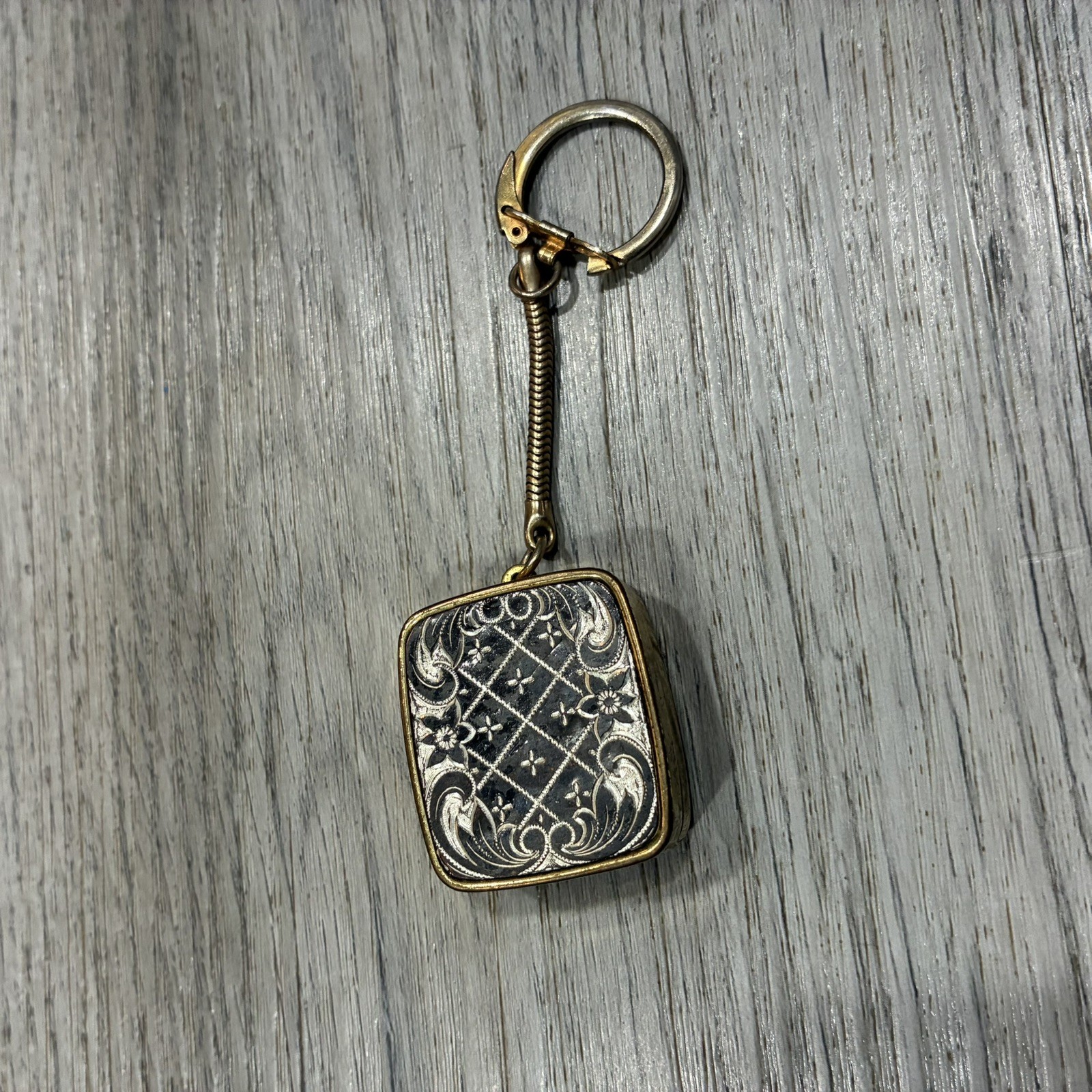 Vintage Sankyo Japan Mini Music Box Keychain Floral Damascene Style Gold Tone