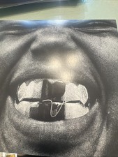kanye west ye bully signed vinyl lp pre-sale picture