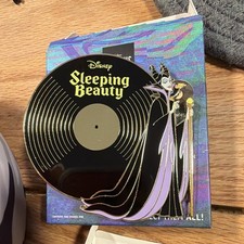 Pink à la mode villains vinyl record JUMBO Maleficent pin SE 500 picture