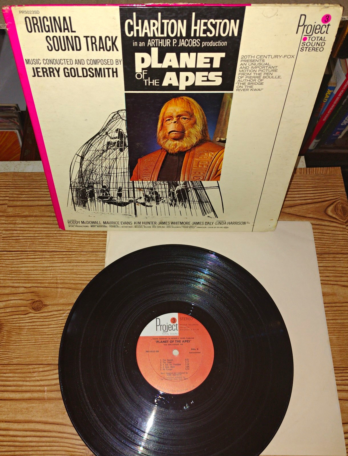 Jerry Goldsmith – Planet of the Apes (Original Soundtrack) 12\
