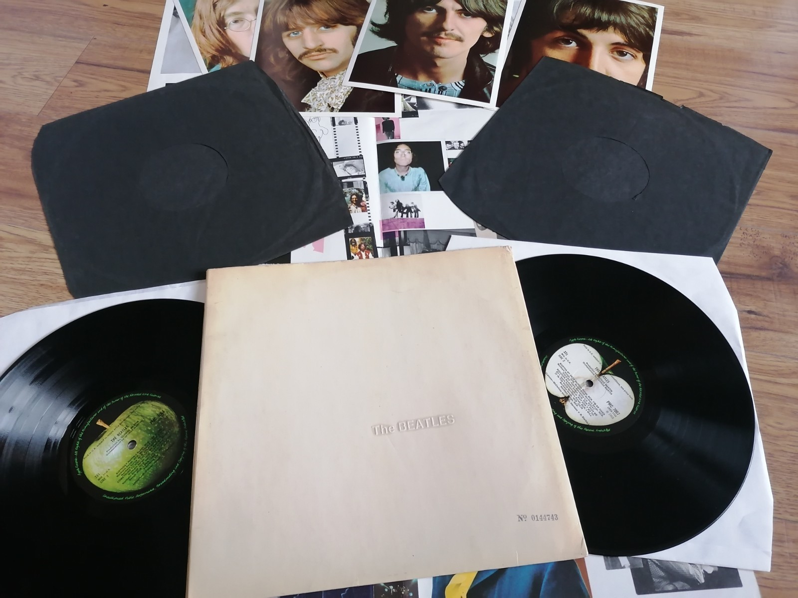 The Beatles-The Beatles-UK 1st press-1968-MONO-VG+/NM/NM