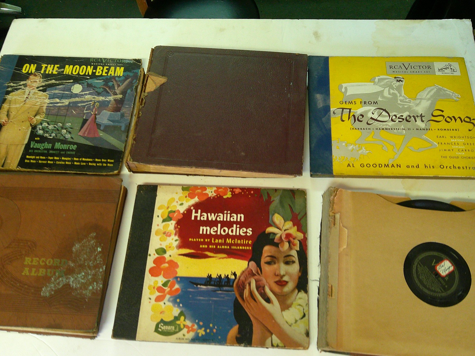 Lot of Vintage 78 RPM Albums (1920's - 1950's)