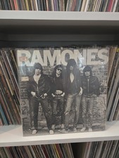 Ramones - Ramones 1978 US RE Win - Vinyl Record LP Album VG+ picture