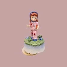 Vintage 1970s Ceramic Hippie Girl Music Box Kitschy Valentine Farm Girl Decor 7