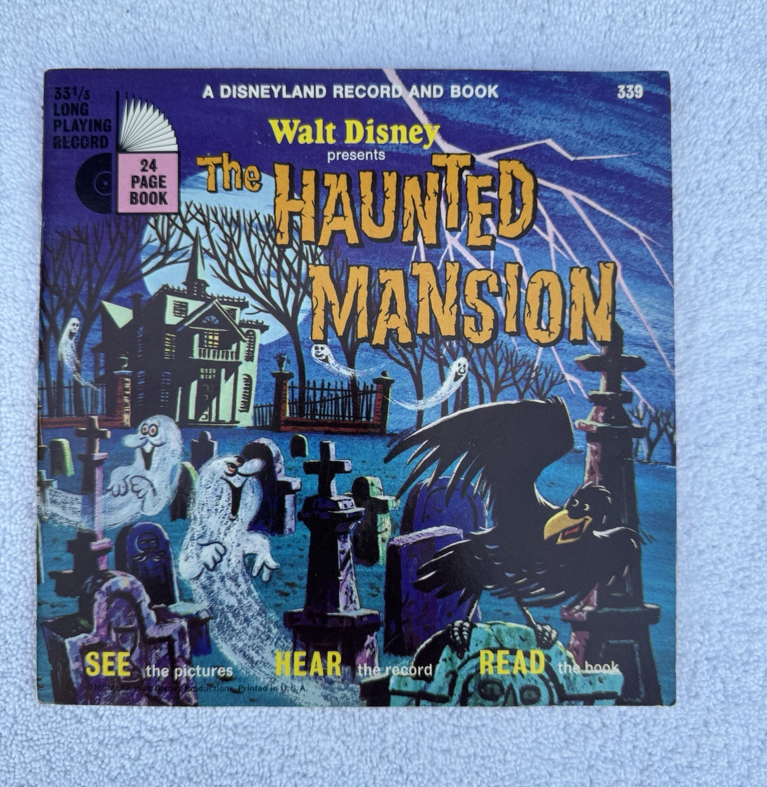 Walt Disney THE HAUNTED MANSION 7” Vinyl Record Book Disneyland Halloween 339