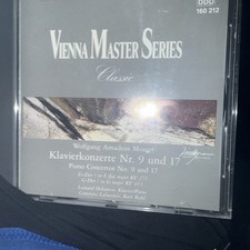 Vienna Master Series: Piano Concertos No 9 and 17 - Audio CD By Mozart - GOOD picture