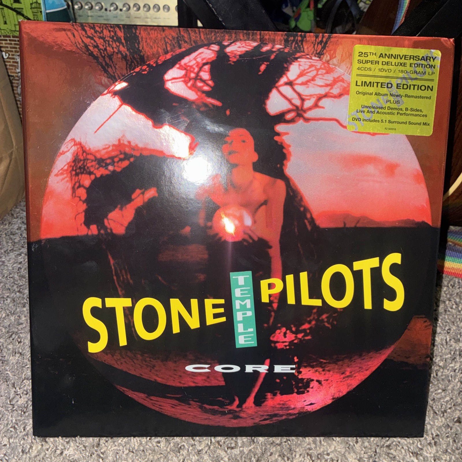 Stone Temple Pilots Core 25th anniversary 4 Cd, 1 Vinyl record LP. DVD Deluxe Ed