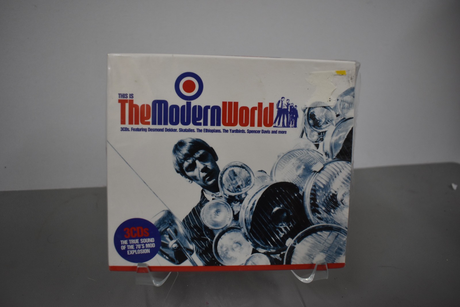 VARIOUS ARTISTS THE MODERN WORLD (3xCD) (Z150) 20+ Track CD NEW SELED