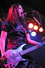 Concrete Blonde singer bass guitarist Johnette Napolitano performi- Old Photo 1 picture
