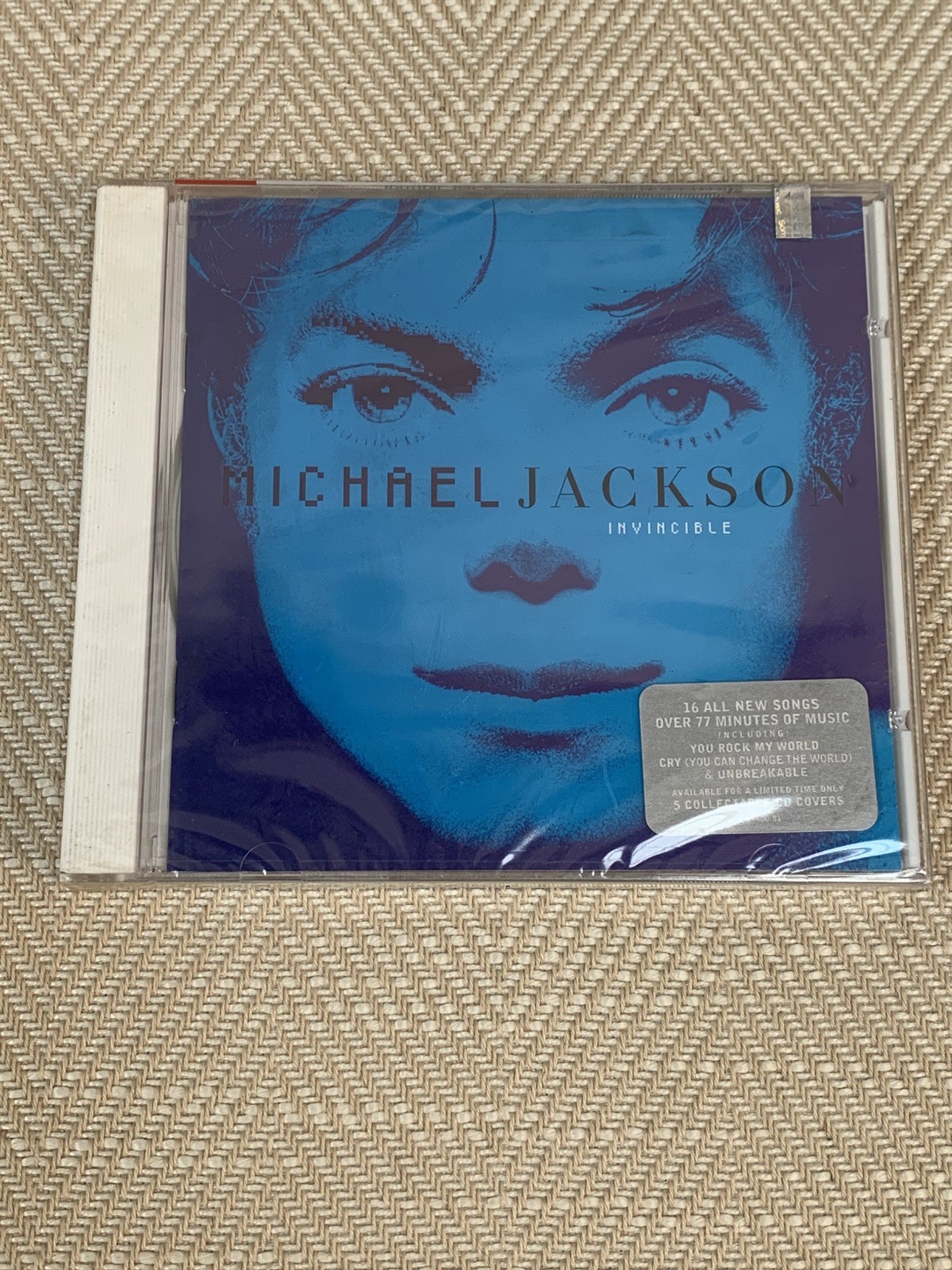 Michael Jackson – Invincible CD 2001 Blue Cover Pop R&B Epic Records