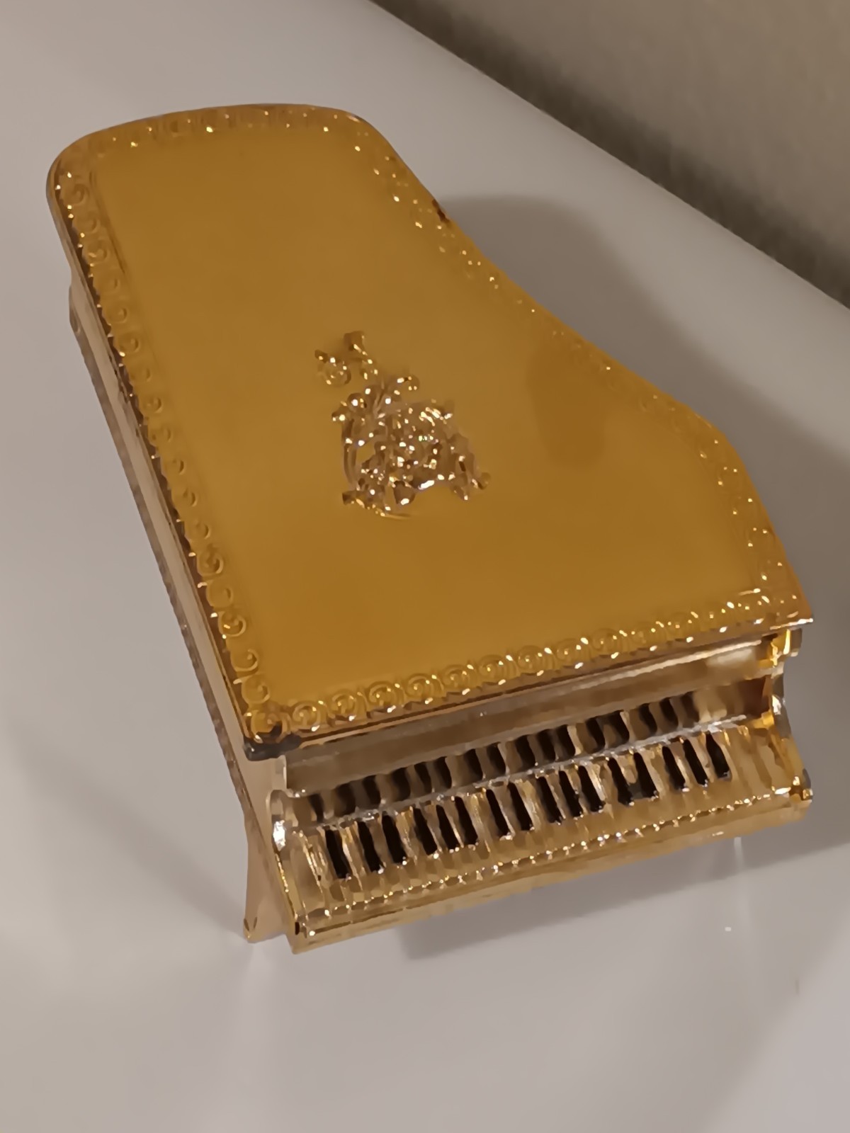 Vintage Baby Grand Piano Jewelry Box Wind Up Music Box Gold Tone Trinket Box