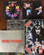 KISS memorabilia Destroyer Cassette 1976 , KISS VCR tape , Double Platinum CD picture