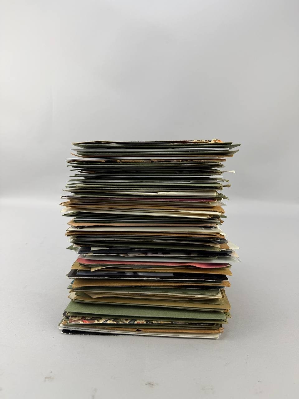 Lot of 100 Vintage 45 RPM 7\