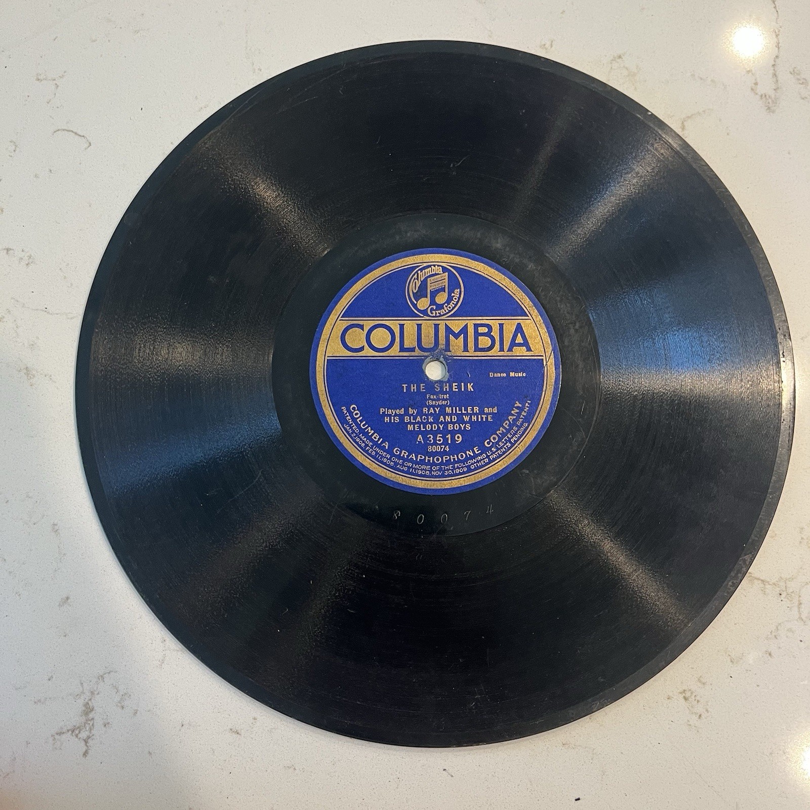 Columbia  A3519 Record Ray Miller Weep No More  The Sheik  78 RPM 10\