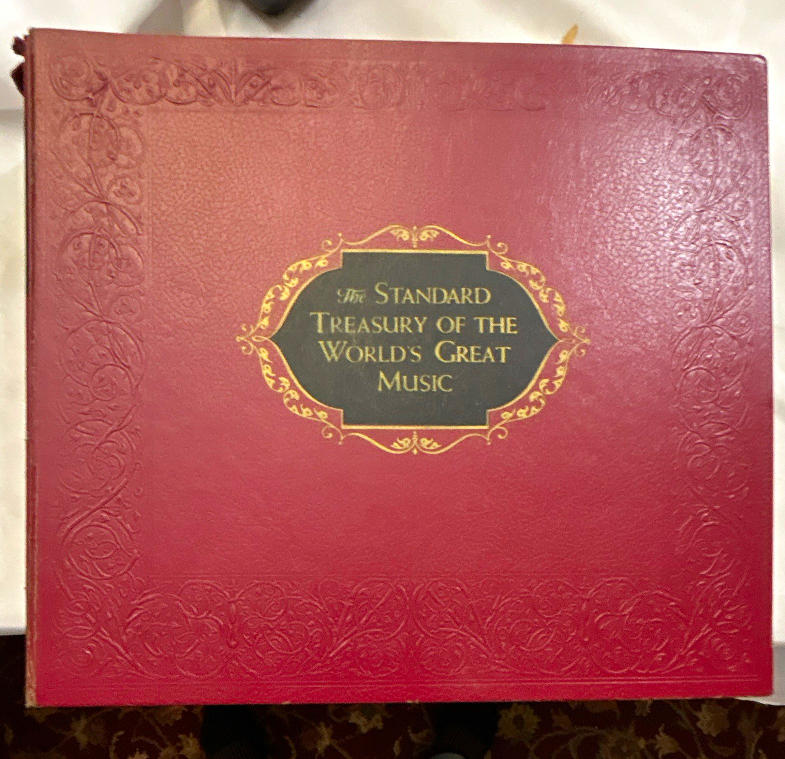 Vintage 1945 Victor Red Seal album DM-1002, Music from Carmen by Georges Bizet,