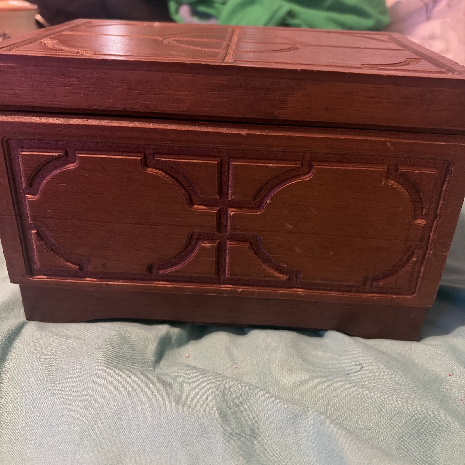 Vintage Mele carved wooden music box/jewelery box w/ yellow interior 1970s